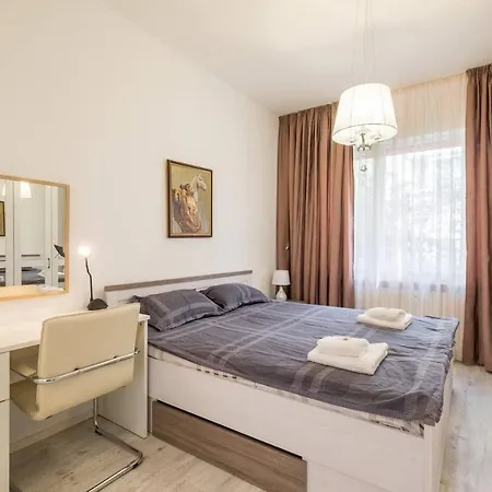 Apartment ❀pop Up Colours In This Super Central One Bedroom❀